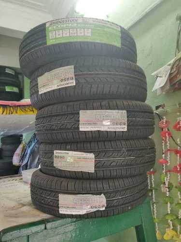 Car Tubeless Black Tyres