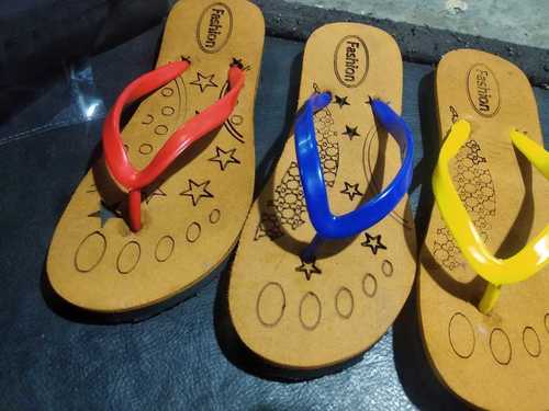 Ladies Chappals In Kanpur, Ladies Chappals Dealers & Traders In Kanpur, Uttar Pradesh