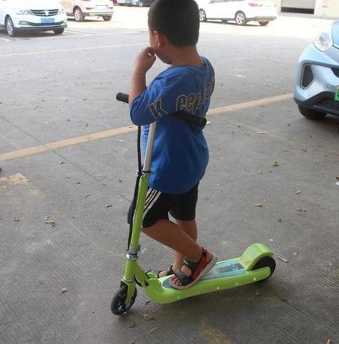 Kid Music Electric Scooter With Led Light 