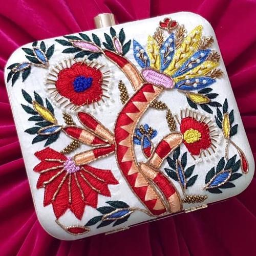 Customized Handmade Colorful Embroidered Clutch Bag