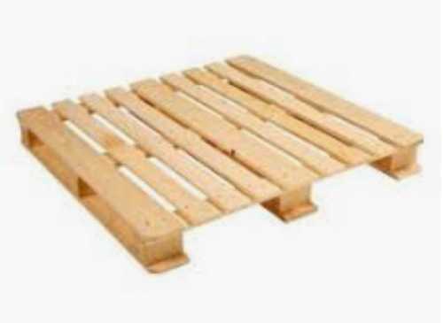 Natural Pine Wooden Pallets - Square and Rectangular Shapes, Long Life Durability and Fine Polished Finishing