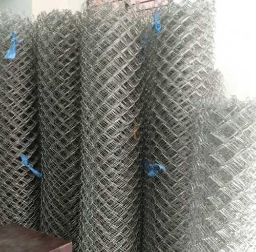 Grey Color Chain Link Fencing