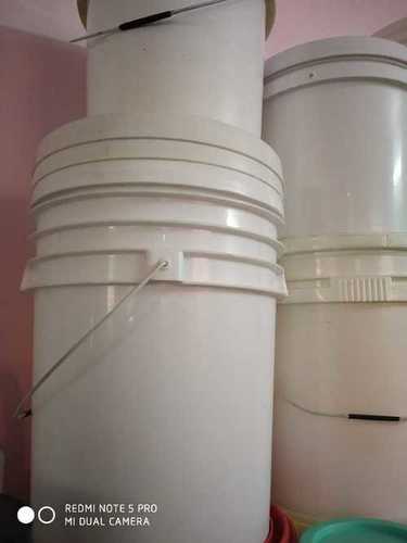 White Plastic Round Bucket