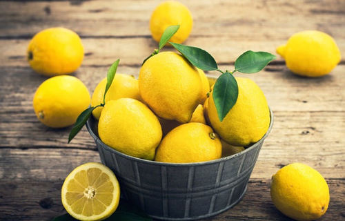 Circular Fresh Lemon