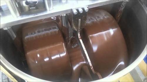 Chocolate Grinding Machine - Customized Design, 60Hz Frequency, 230V/415V Voltage, 250Kg Gross Weight, Wooden Box Packaging