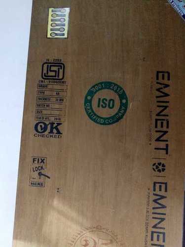 सादे और डिजाइनर प्लाइवुड दरवाजे अनुप्रयोग: बाहरी