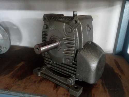 Iron Polished Gear Boxes For Industrial Purpose