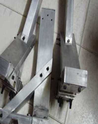 Silver High Tensile Strength Aluminum Fixture 