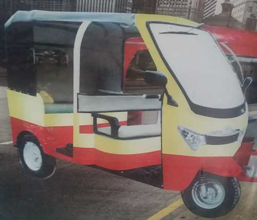 Mild Steel Electric Rickshaw