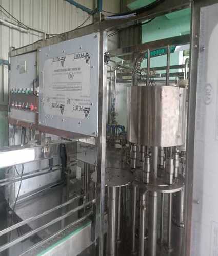 Silver Automatic Liquid Filling Machine With Hmi Control System