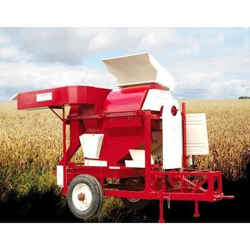 Red Coated Agricultural Multicrop Thresher