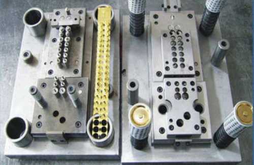 ग्रे डाई एंड मोल्ड्स