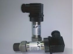 Head Mounted Pressure Transmitter