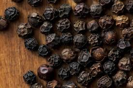 Dried Black Pepper Seeds