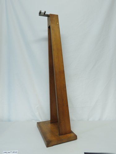 Brown Kater Pendulum Stand Warranty: `