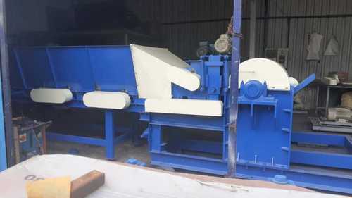 Semi Sutomatic Wood Shredder Machine