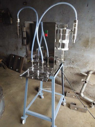 Semi Automatic Liquid Filling Machine