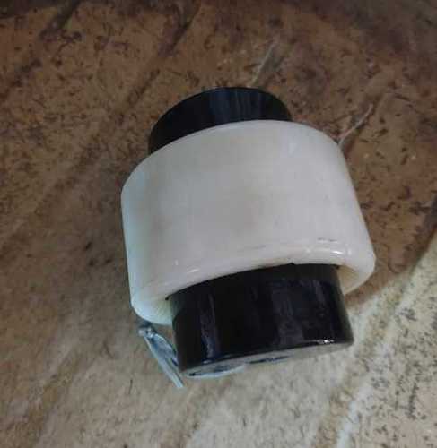 Round High Strength M 38 Coupling