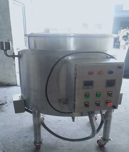 Base Wheeled And Plc Controlled Stainless Steel Polished Tank Application: Industrial