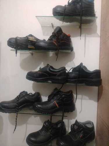 prima safety shoes price