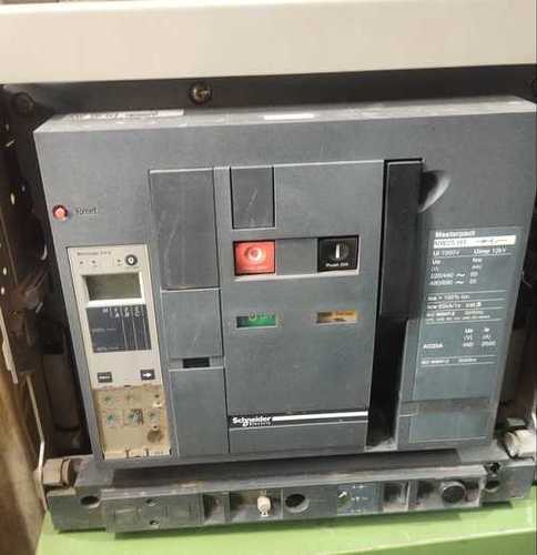 Smooth Working Air Circuit Breaker