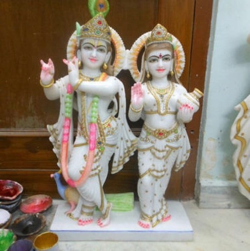 Lord Radha And Krishna Statue