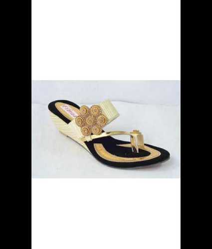 Women Embroidered Fibra Sandal Heel Size: Flat