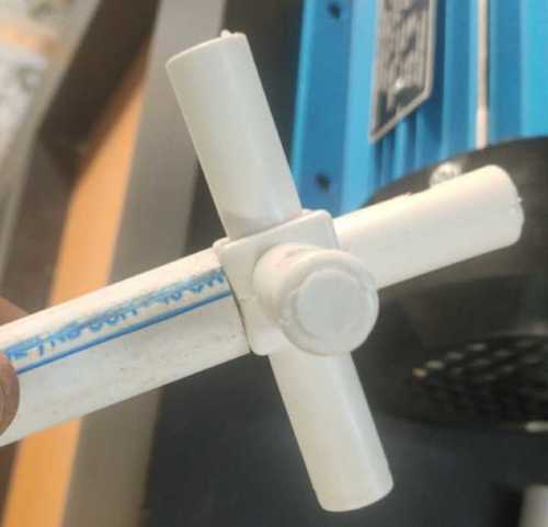 White Easy Fix Pipe Connector Cross