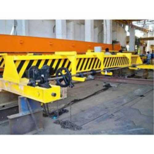 Yellow Electric Hot Crane For Material Handling Work