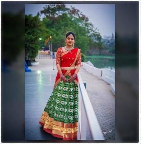 Multi Color Ladies Red And Green Ikkath Silk Lehenga