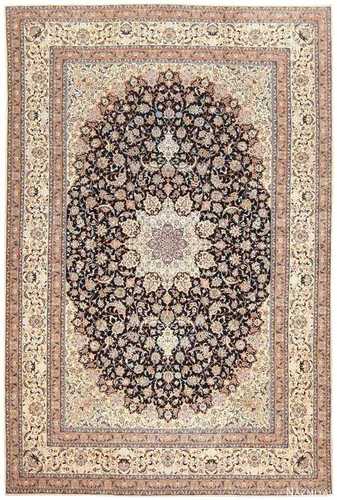 Nain Carpet