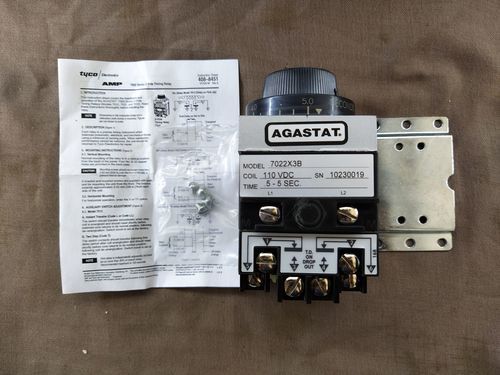 White-Black Agastat 7022X3B 7000 Series Timing Relay