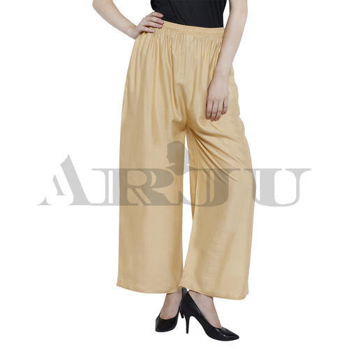 इंडियन लाइट वेट एंड श्रिंक रेसिस्टेंट क्रीम रेयॉन पलाज़ो