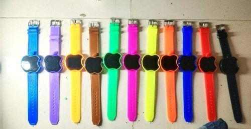 Modern Wrist Watch (Apple)