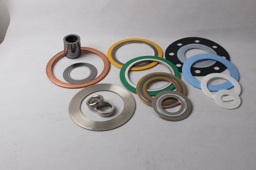 Spiral Wound Gaskets With Inner And Outer Ring Application: Sealing Flange Joints