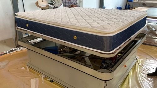 White Comfortable Spring Bed Mattress