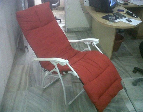 Rocking Chaise Lounge Chair Application: Garden