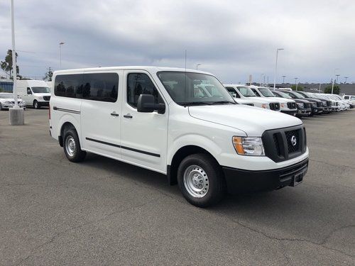 Fiberglass Deluxe Luxury Passenger Vans