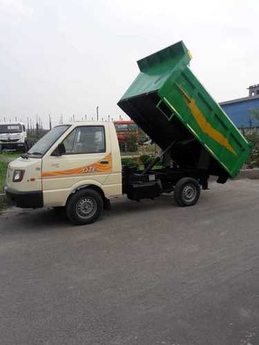 Hydraulic Garbage Tipper Vehicle Length: 4  Meter (M)