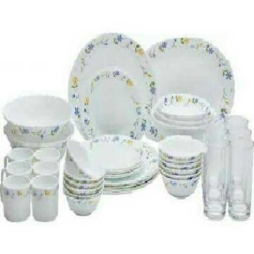 Finely Finished Crockery Set