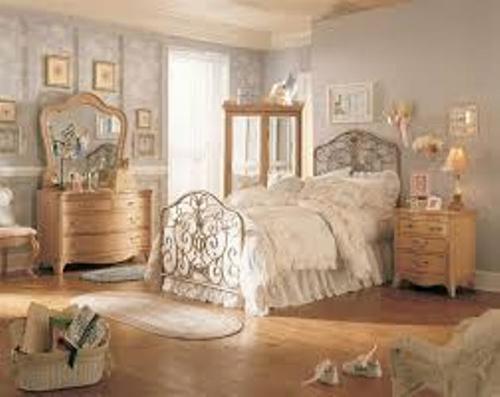 Stylish Antique Bedroom Suite