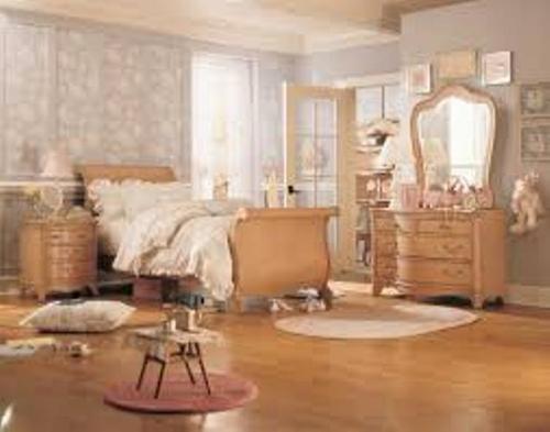 Stylish Antique Bedroom Suite