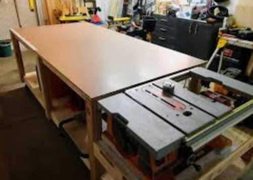 Durable Rectangular Shape Assembly Table