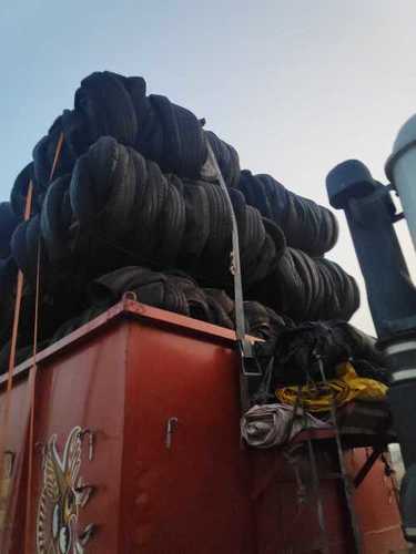 Black Industrial Radial Tyre Scrap