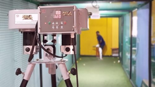 Adjustable Pace Attack Cricket Bowling Machine Age Group: Adults