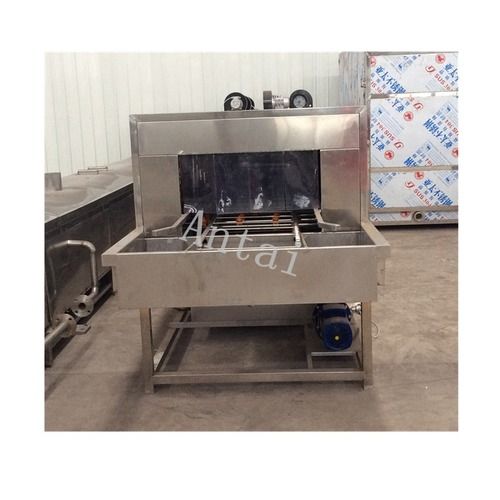 Fruit and Vegetable Turnover Basket Cleaning Machine