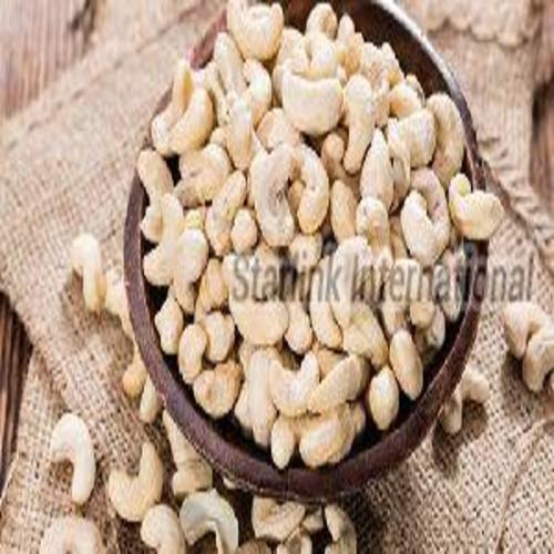 Off White Natural Dried Cashew Nuts