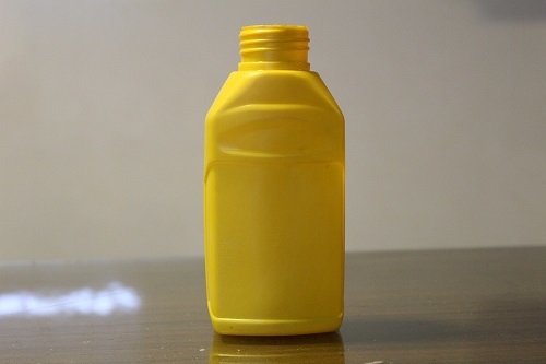सफ़ेद/आवश्यकता के अनुसार. ब्रेक ऑइल, फोर्क ऑइल के लिए 200Ml एचडीपीई बोतल
