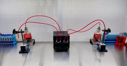 Semi Automatic Vtm Dispenser Application: To Measure 3Ml Of Liquid Accurately And Pump Into Individual Sterile Conical Screw-Capped Tubes