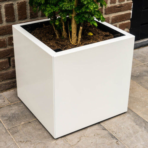 Zinc Planter For Garden Use Use: Flower Pot